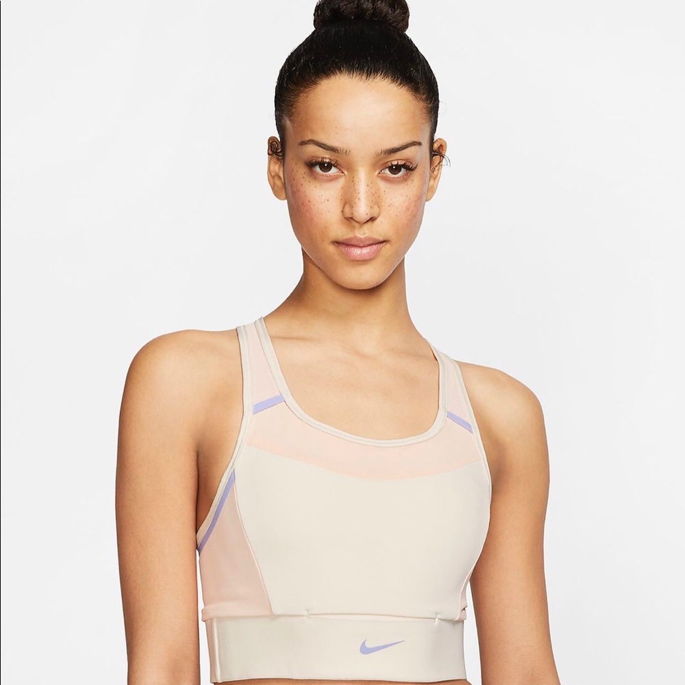 Nike Swoosh Medium Support Sports Bra